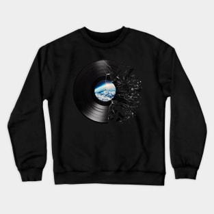 “Ecos del Vinilo: Sonidos Nostálgicos” Crewneck Sweatshirt